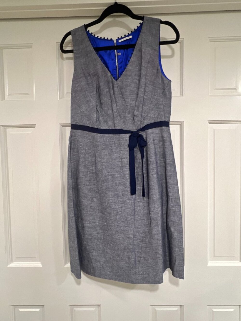 T Tahari Denim Blue Linen-Blend Surplice Sheath Dress | Pom Pom Trim | Size 10